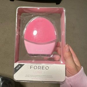 Brand new. Never opened. Bought a few months ago.